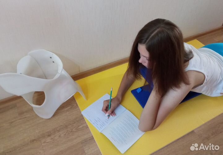 Сколиоз клиновидная подставка позвоночник