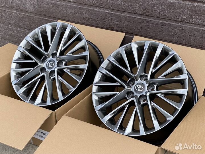 Комплект новых дисков r19 toyota lexus