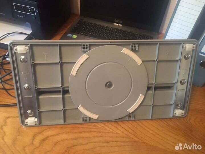 Кронштейн подставка для телевизора