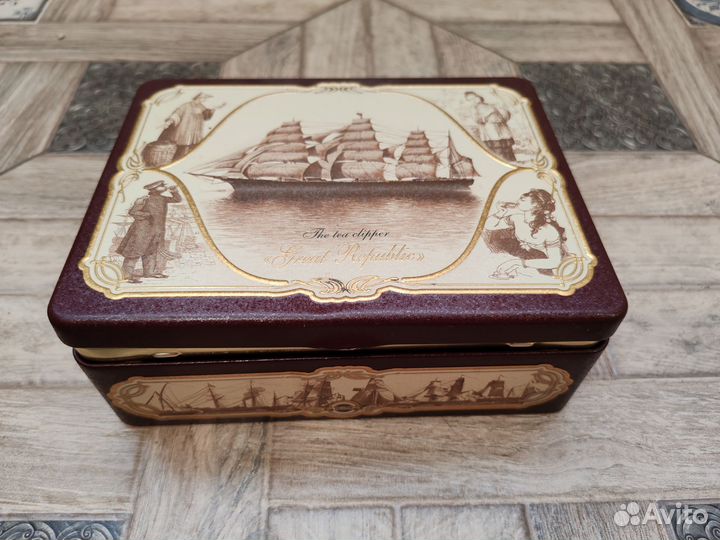 Жестяная банка из под чая