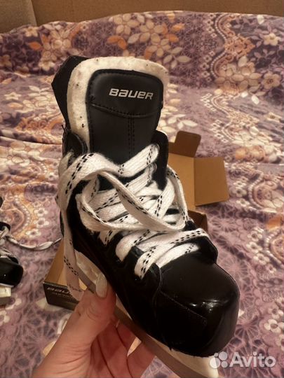 Коньки хоккейные