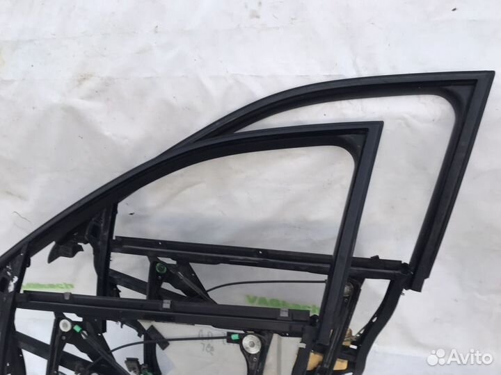 Рамка стеклоподъемника передняя левая audi A4 B5