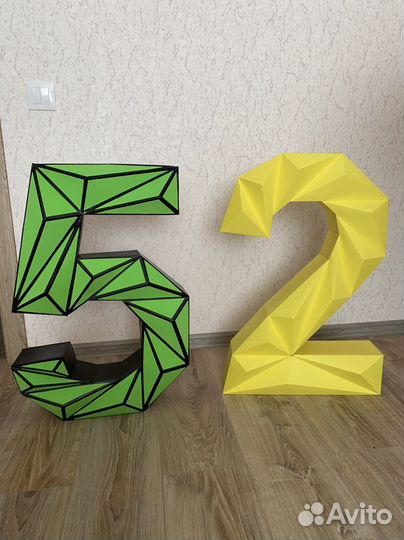 Цифра на День Рождения объёмная полигональная