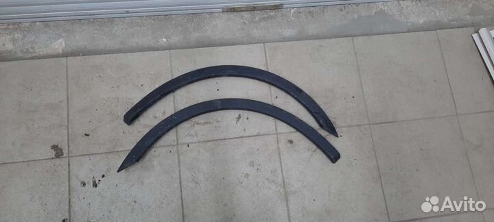 Молдинги крыла зад. Renault Logan 1/2006