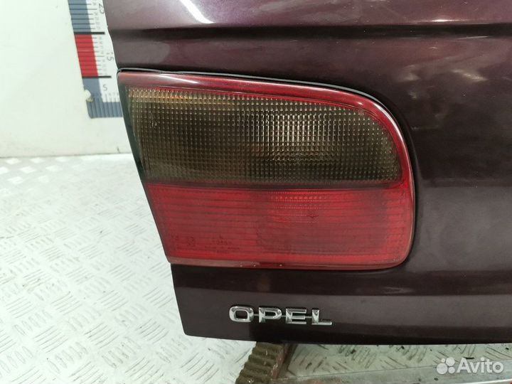 Крышка (дверь) багажника для Opel Omega B