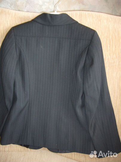 Жакет для школы новый