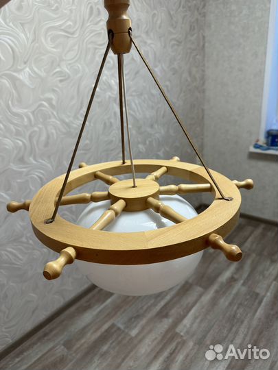 Продам люстру