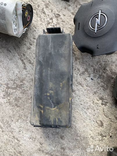 Моторный блок предохранителей Z18xe vectra c