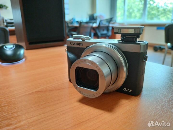 Камера Canon PowerShot G7X Mark III