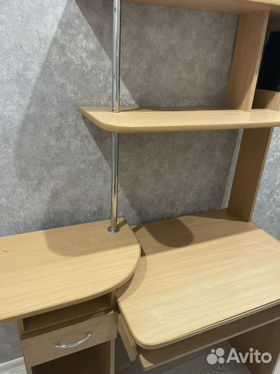 Компьютерный стол