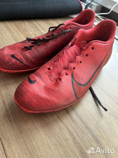 Футбольные бутсы nike mercurial