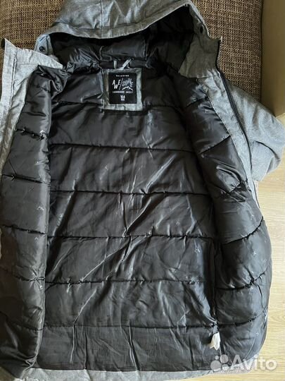 Удлиненные куртки Reserved