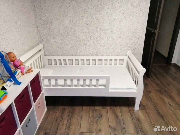 Детская кровать из массива сосны