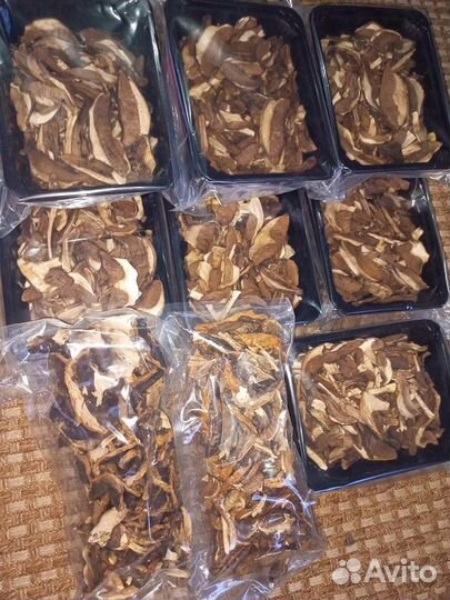 Грибы маринованные и сушеные