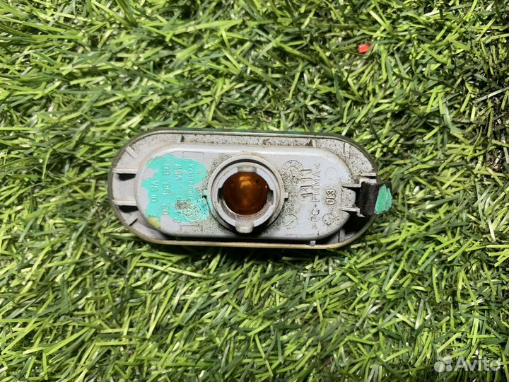 Повторитель поворота Volkswagen Polo