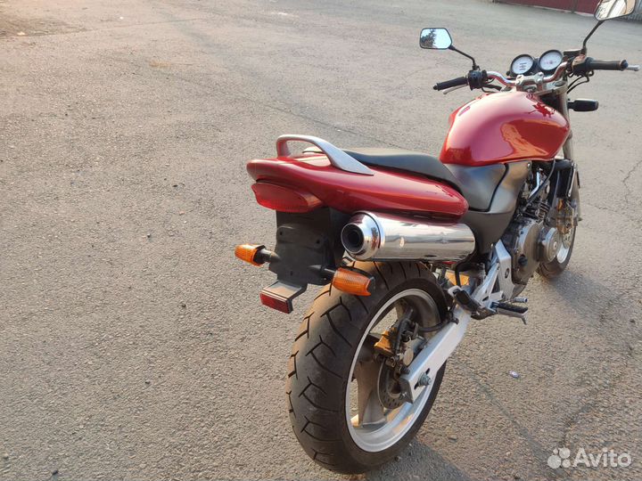 Honda CB250FT Hornet