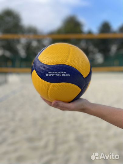 Волейбольный мяч mikasa v300w