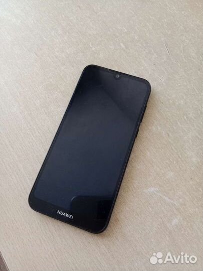 Телефон Huawei Y5 2019