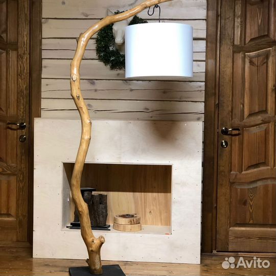 Люстры,светильники,торшер из дерево