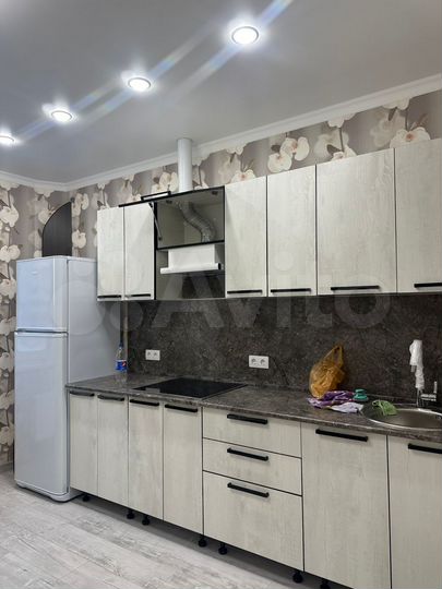 2-к. квартира, 54 м², 3/16 эт.