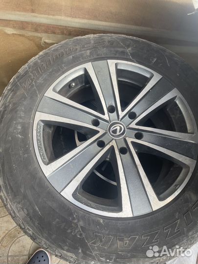 Bridgestone Blizzak DM-V2 265/60 R18
