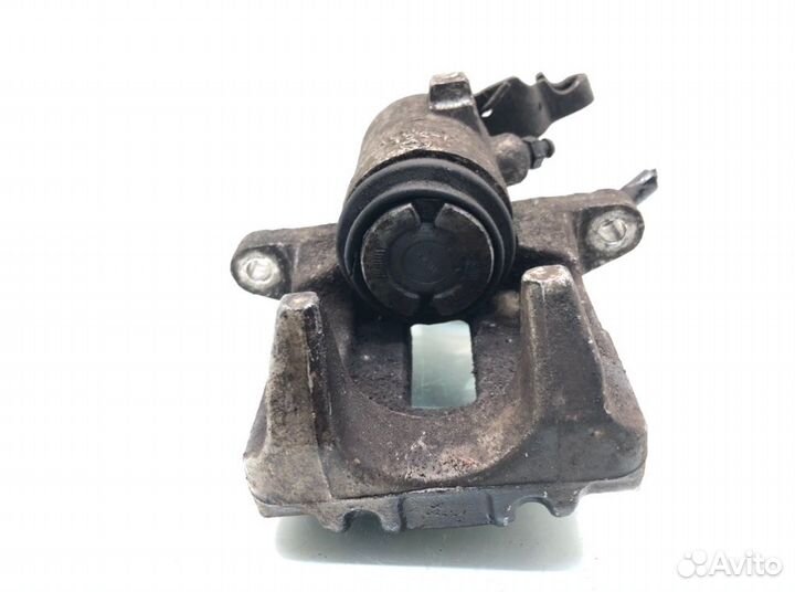 Суппорт задний правый Volkswagen Golf 5 2.0 TDI