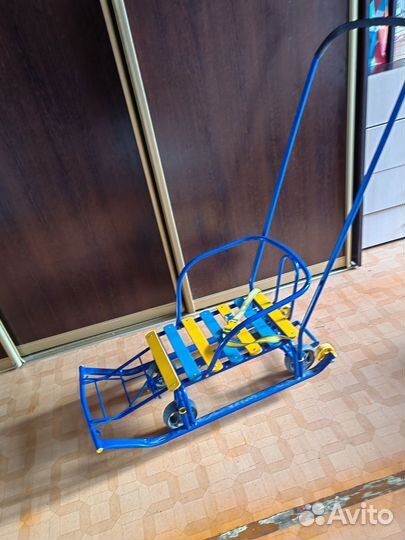 Детские санки с колесами