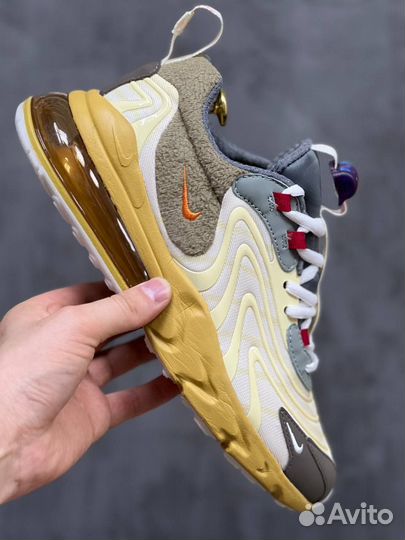 Новый колексияnike AIR MAX 270 react