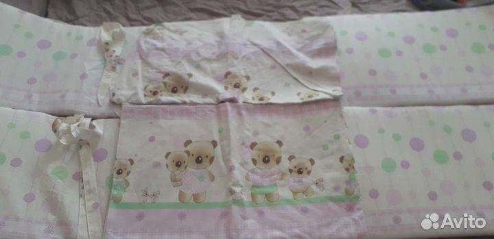 Бортики в детскую кроватку+простынь и пододеяльник