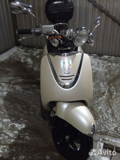 Скутер (мопед) ретро SYM Allo 50