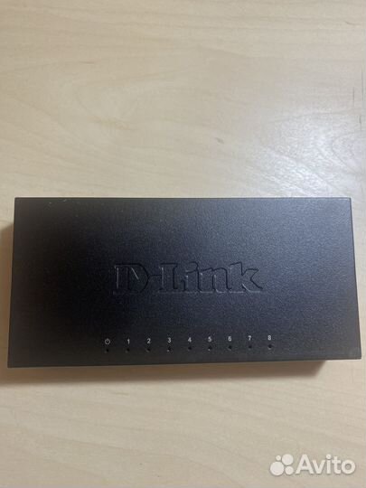 Неуправляемый коммутатор с 8 портами 10/100/1000