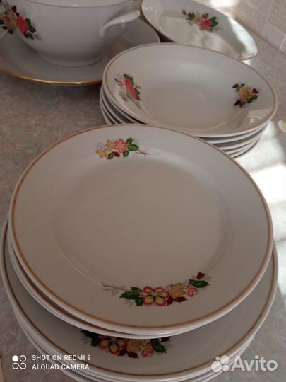 Набор столовой посуды на 6 персон