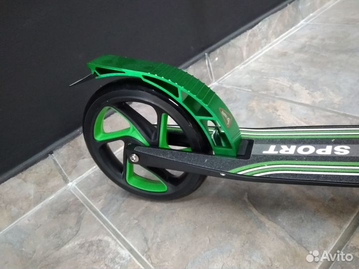 Самокат KMS с ручным тормозом новый