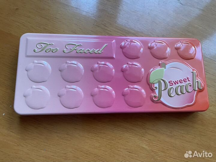 Палетка теней too faced