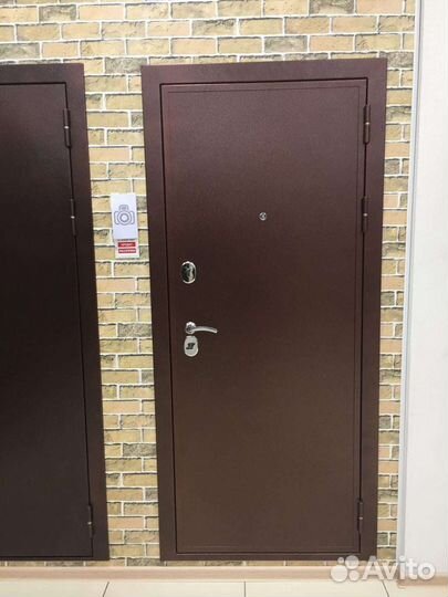 Дверь металлическая Дипломат