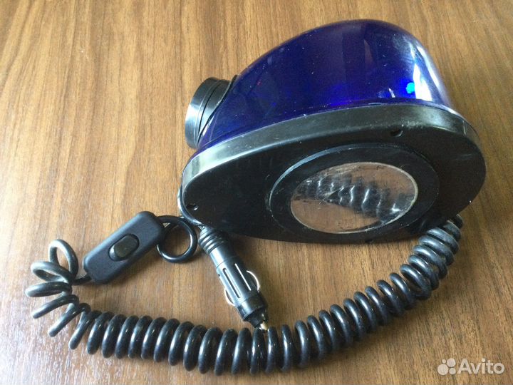 Синяя мигалка со звуковым спецсигналом