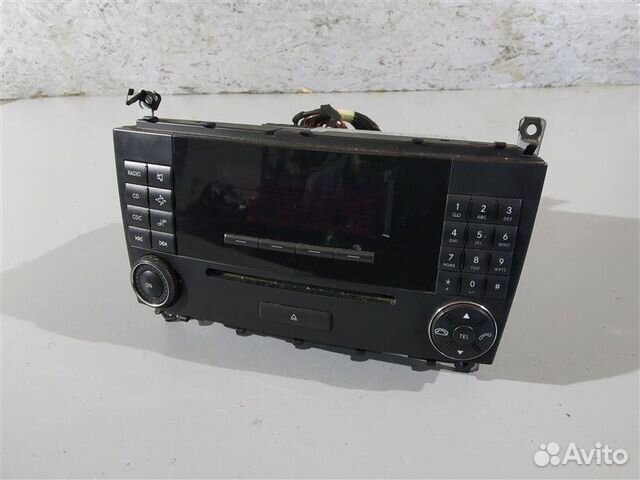 Магнитола Mercedes C-Class W203