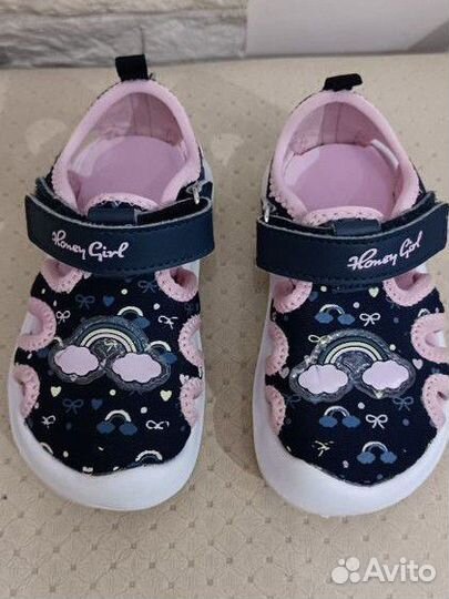 Сандалии для девочки