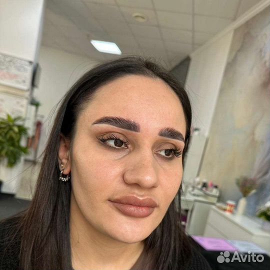 Мастер бровист