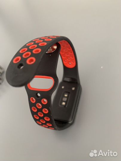 Смарт браслет Honor Band 6