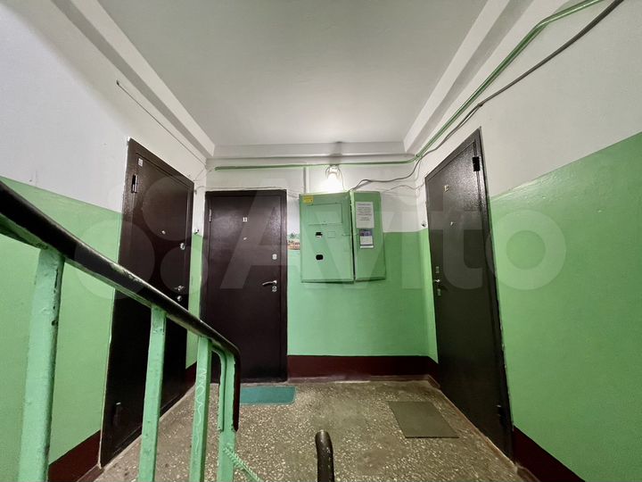 2-к. квартира, 47 м², 1/3 эт.