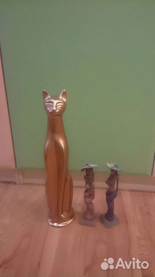 Статуэтки