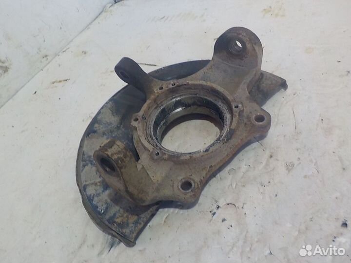 Кулак поворотный передний правый Ssangyong Kyron