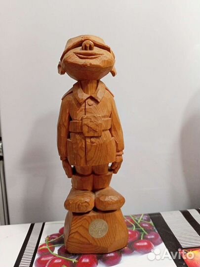 Фигурки из дерева