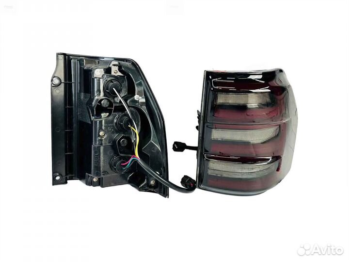 Стоп-сигналы Mitsubishi Pajero тюнинг LED T5495