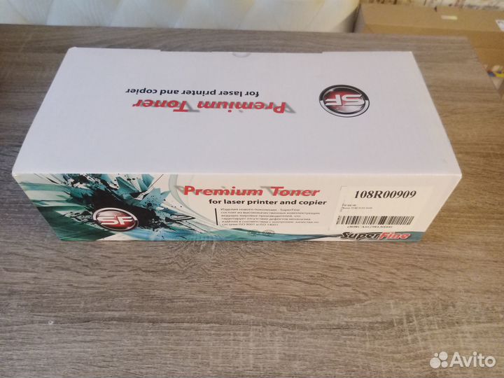 Продам картридж 108R00909