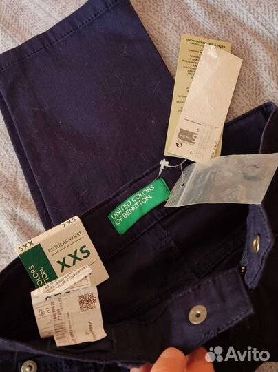 Брюки, свитер и тёплая кофта с капюшоном