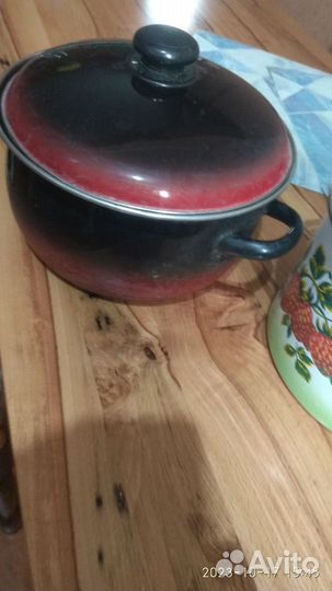 Сковородки,крышки,кастрюля