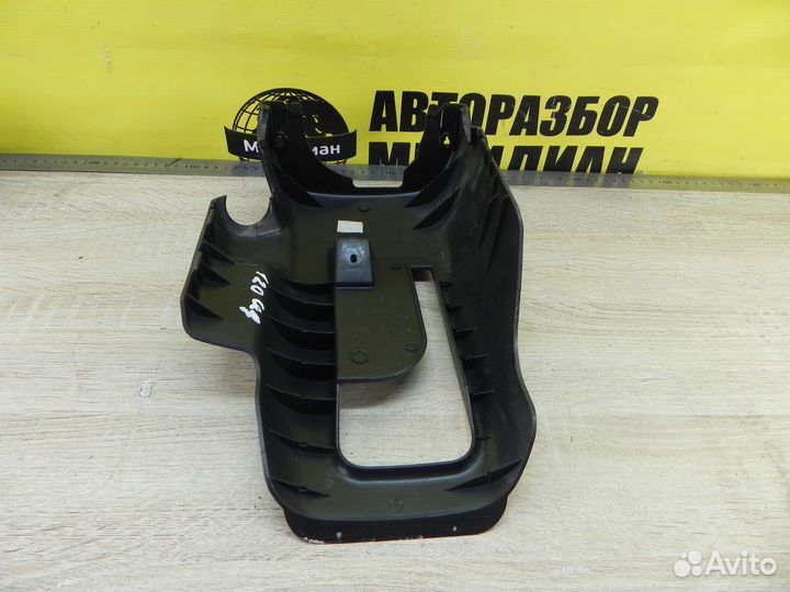 Кожух рулевой колонки Toyota Corolla 120