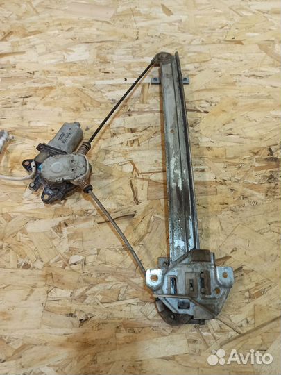 Стеклоподъемник передний левый Suzuki Liana